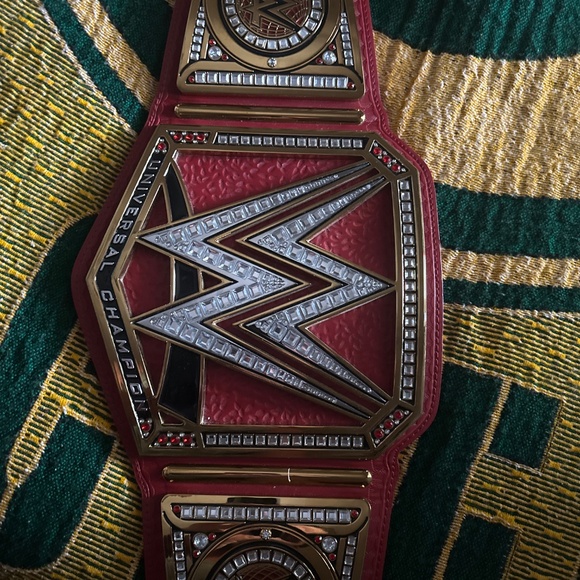 WWE belt - Picture 2 of 6
